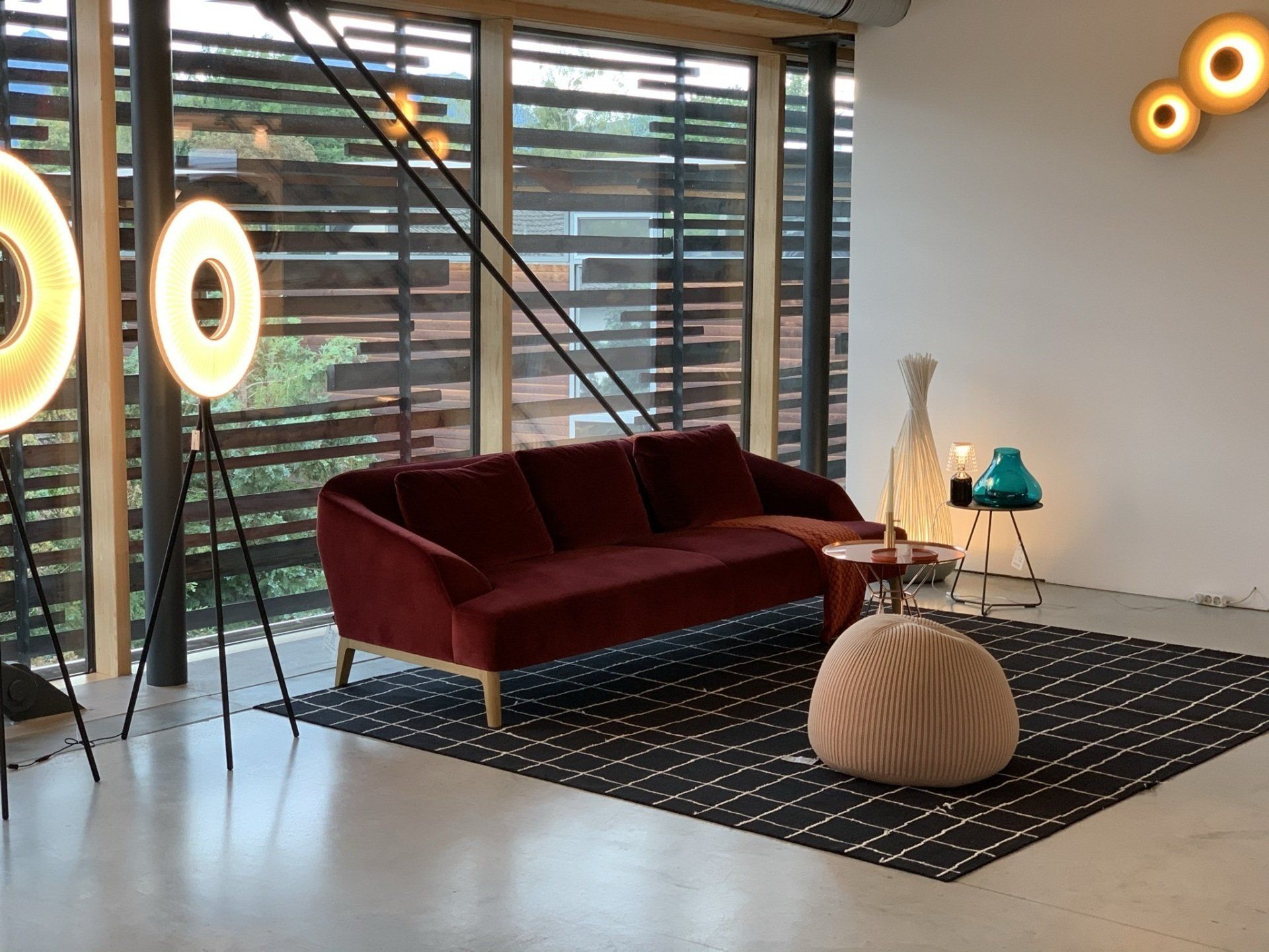 Leo Möbeldesign, Leistungen, Eigenheim