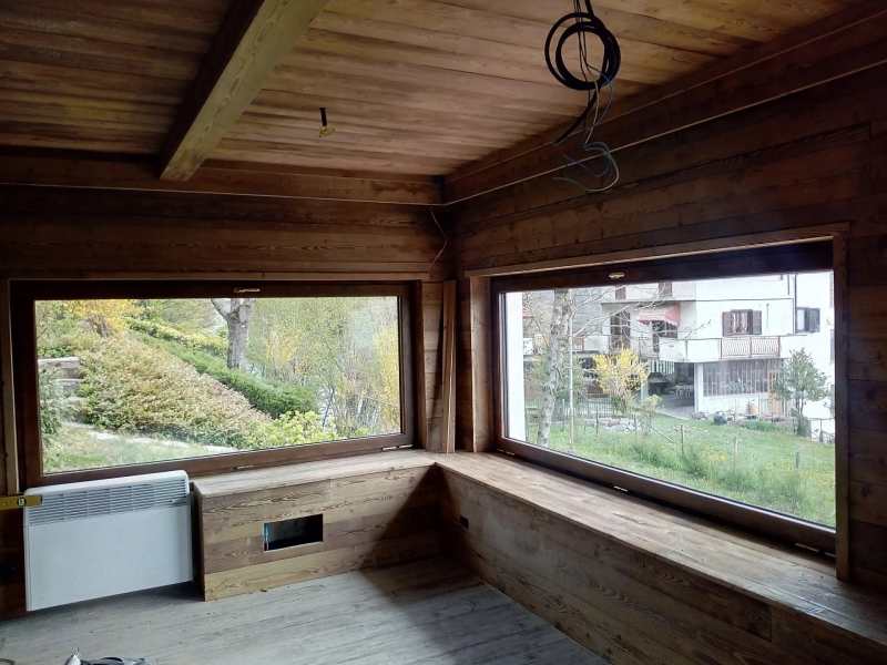 Vetrata a vasistas