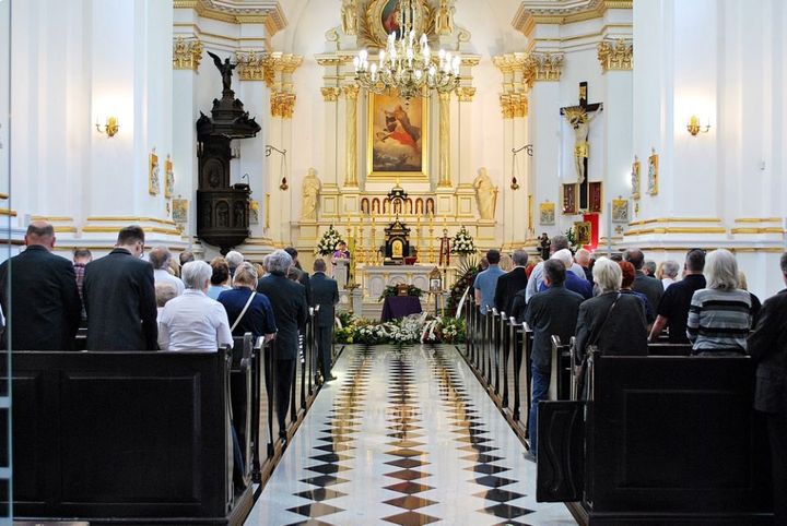 FUNERALE RELIGIOSO