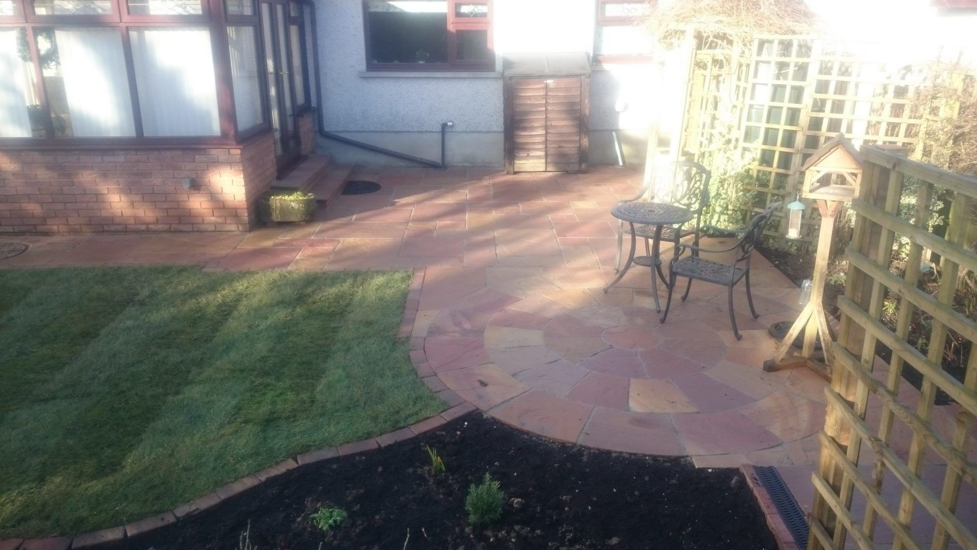 Garden with patio