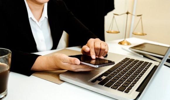 avvocato a lavoro