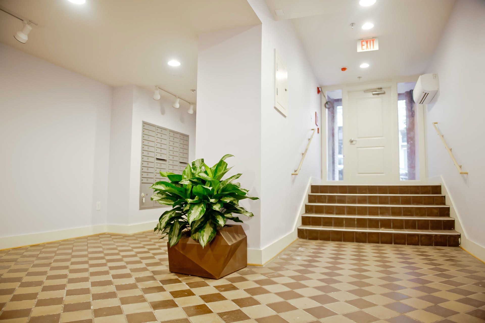 Alternate view of Aurora Common Area