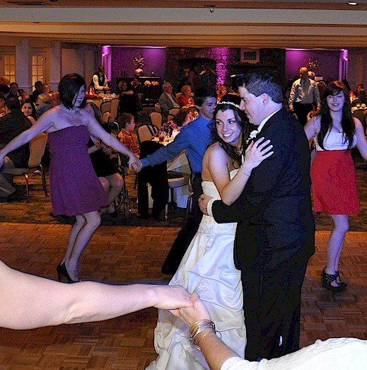 DJ Dancing Independence Harbor Inn, Assonet, Massachusetts