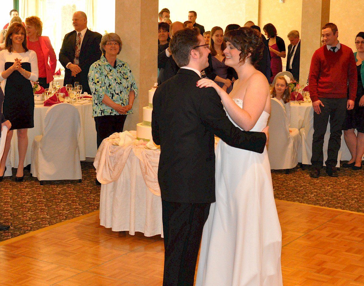 wedding guests dancing at Ashworth By The Sea Hampton Beach New Hampshire