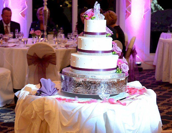 wedding cake spotlight at Atkinson Country Club NH