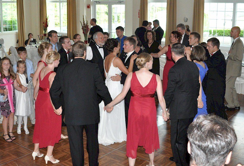 bride and groom first dance at LaBelle Winery of Derry, NH