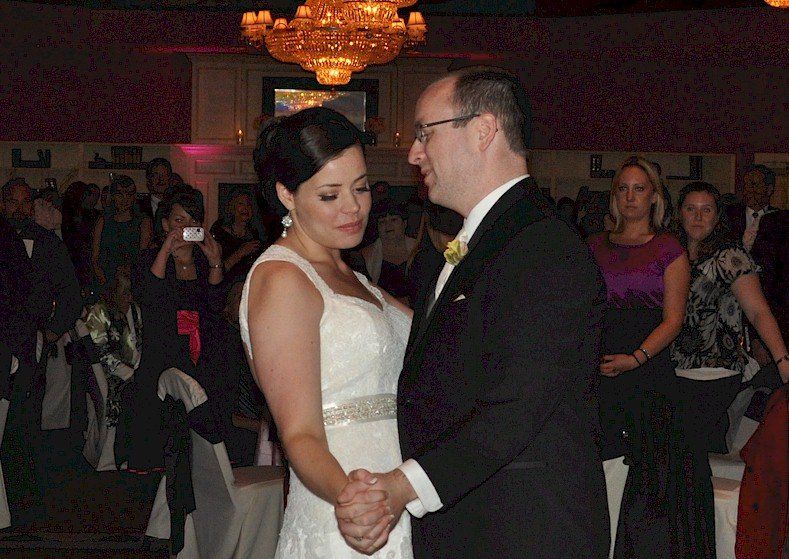dancing newlyweds, church landing, meredith, New Hampshire