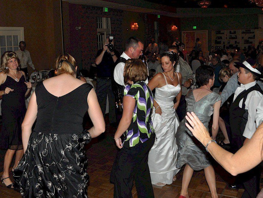 wedding dj dancing, church landing, meredith, New Hampshire