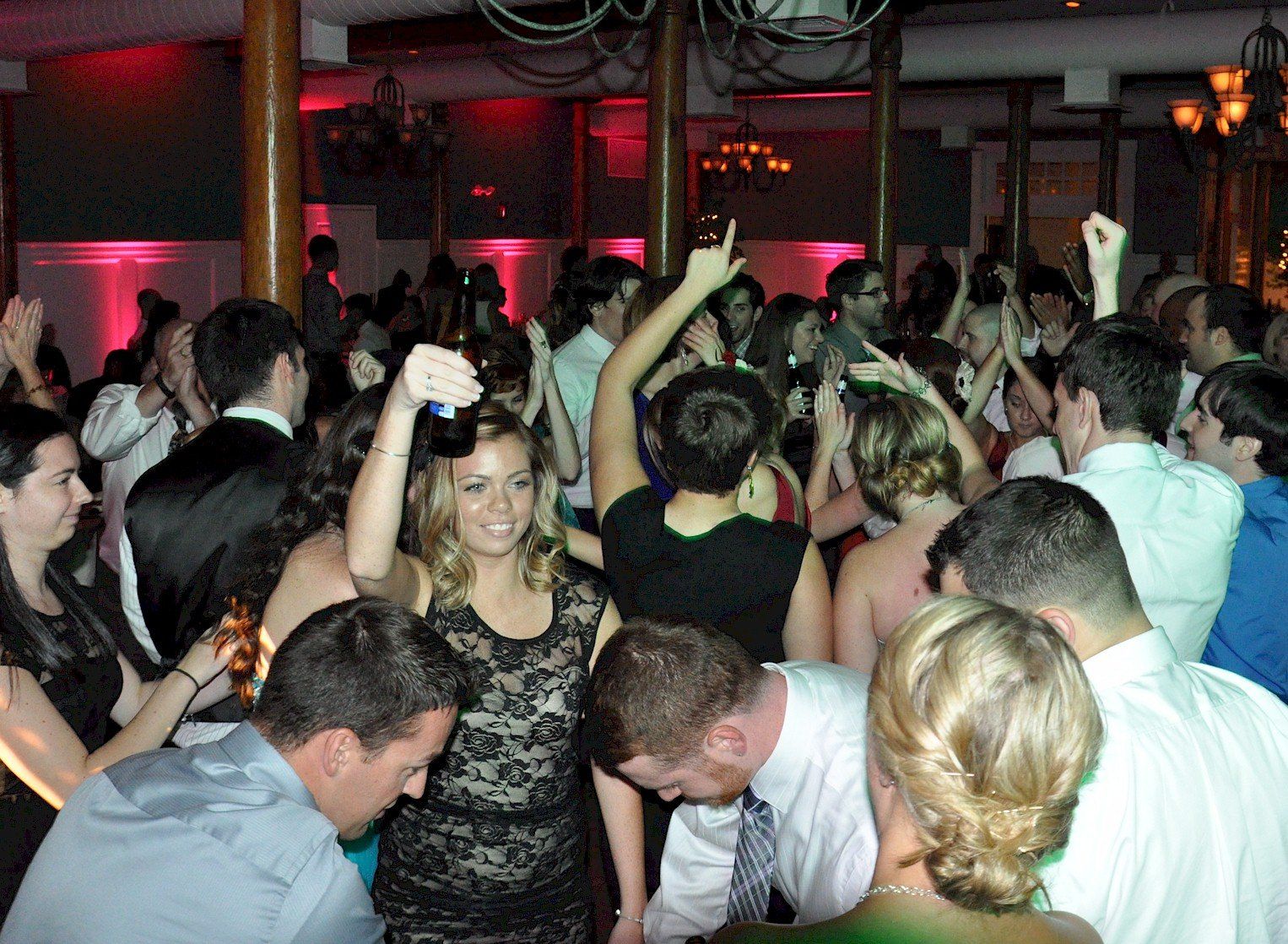 NH DJ Dancing Fratellos Italian Grille, Manchester, New Hampshire