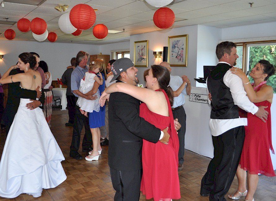 DJ Dancing The Portsmouth Elks Hall, Portsmouth