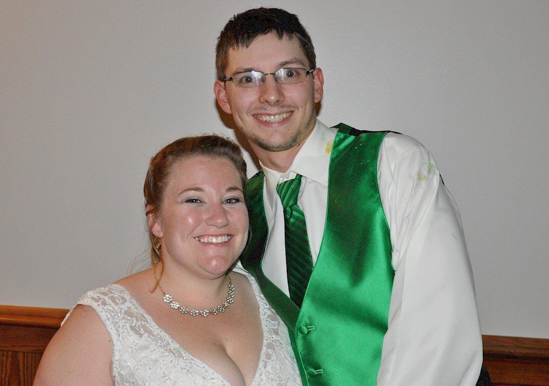 wedding bride and groom at The Portsmouth Elks Hall, Portsmouth