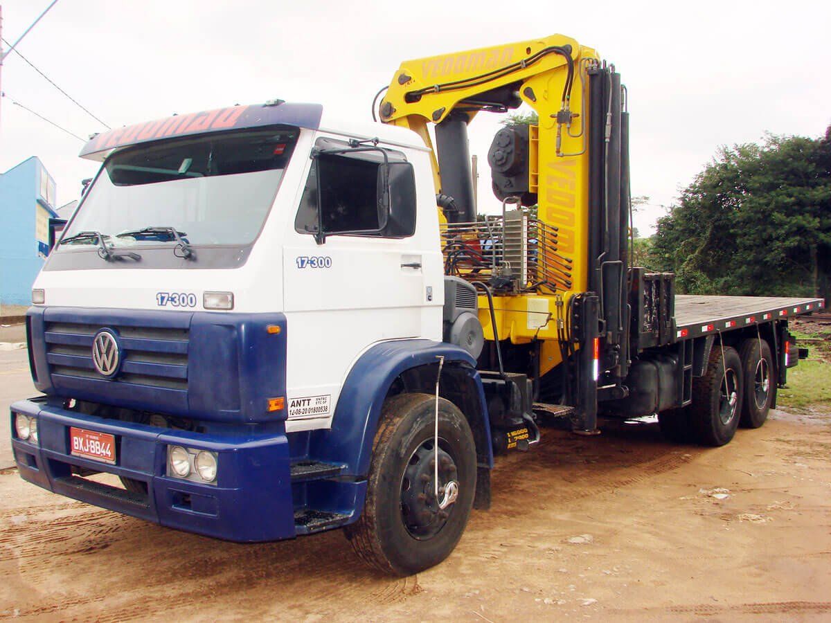 Caminhão Munck - Vedomaq Transportes Pesados