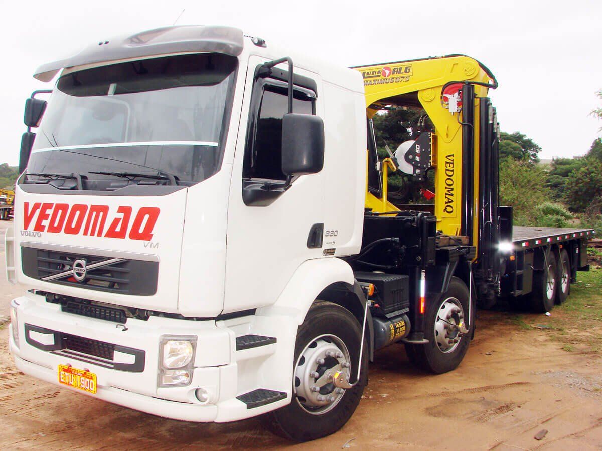 Caminhão Munck - Vedomaq Transportes Pesados