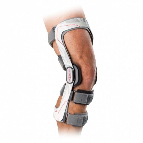Leg with knee brace