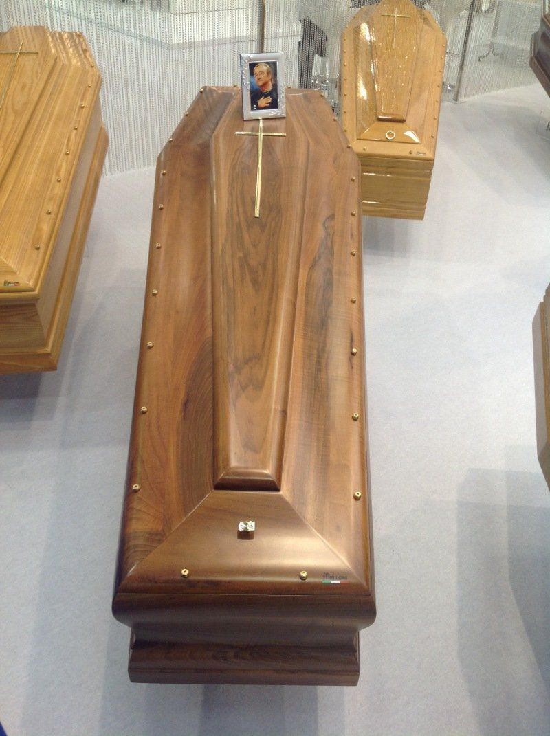 cofano in legno di noce