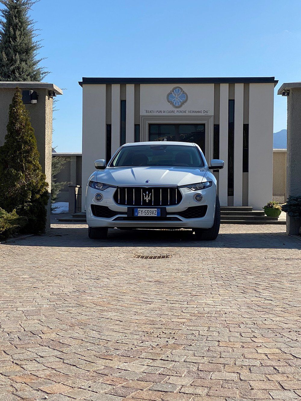 auto funebri