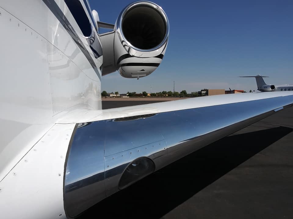 airplane wing