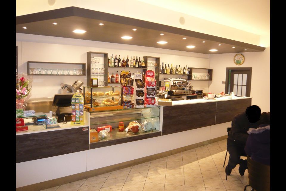 arredi per caffetteria
