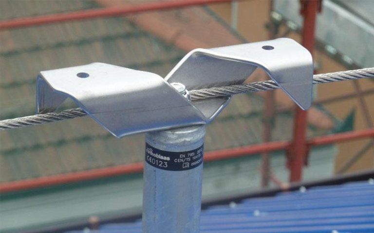 sistemi linee vita per tetti con varie inclinazioni