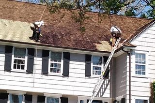Roofer builder worker