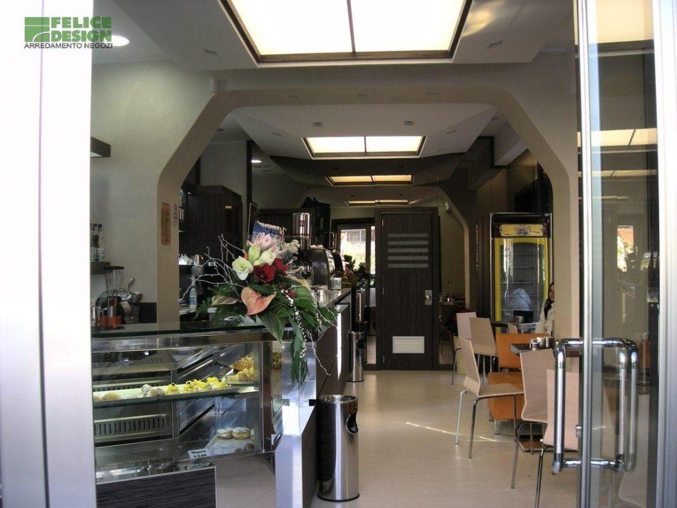 tavolini e arredamento per bar e ristoranti a Roma