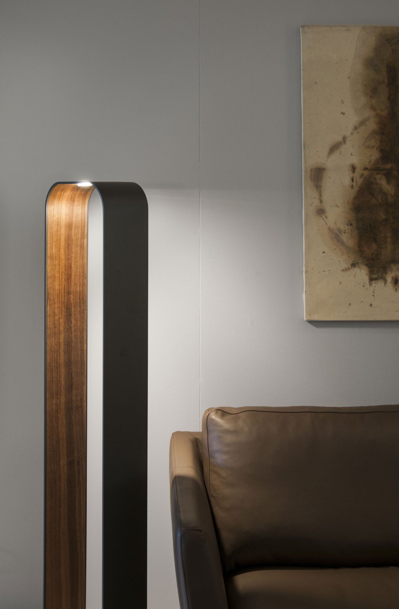 lampada moderna in legno