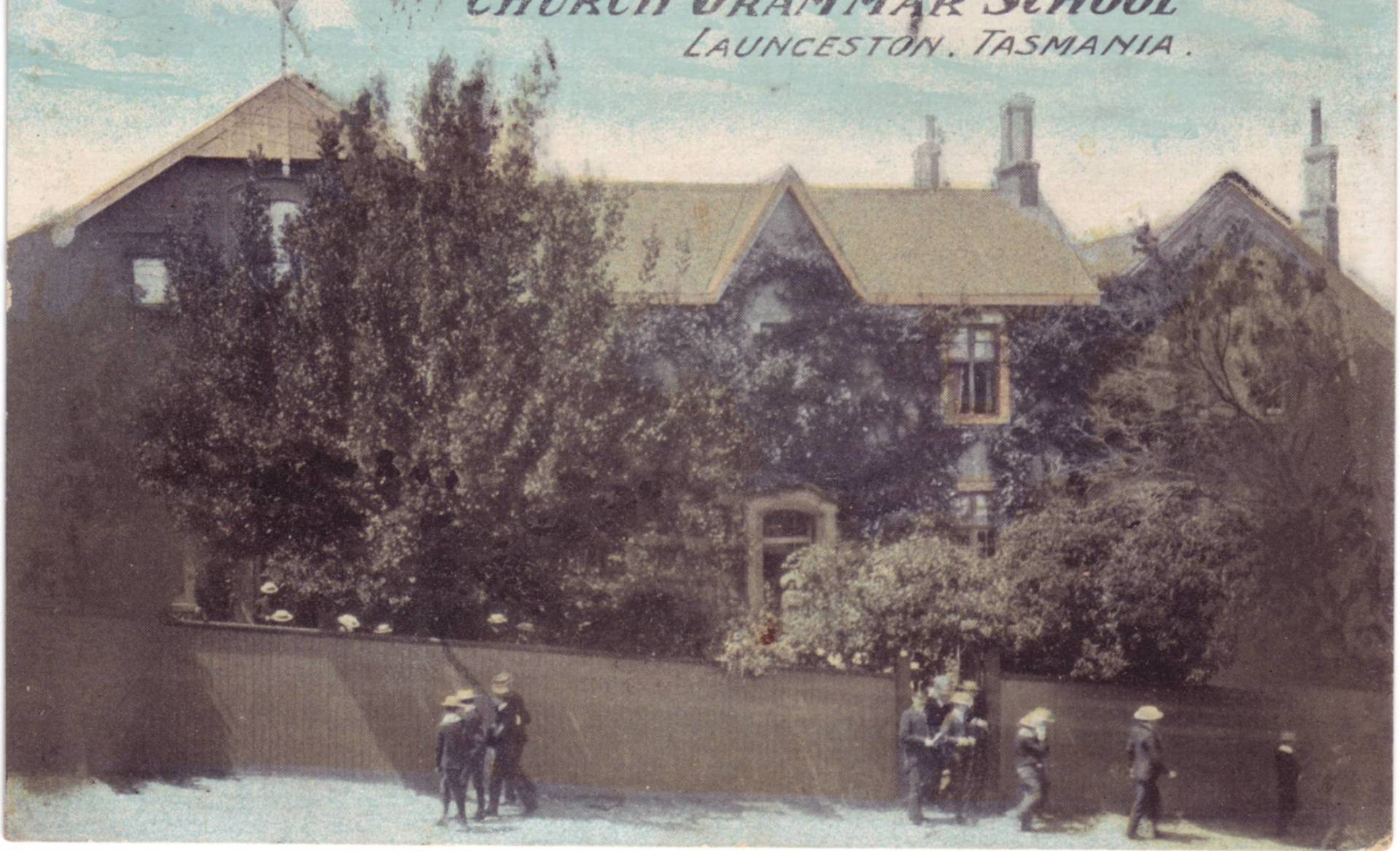 Colonial Hotel charming exterior