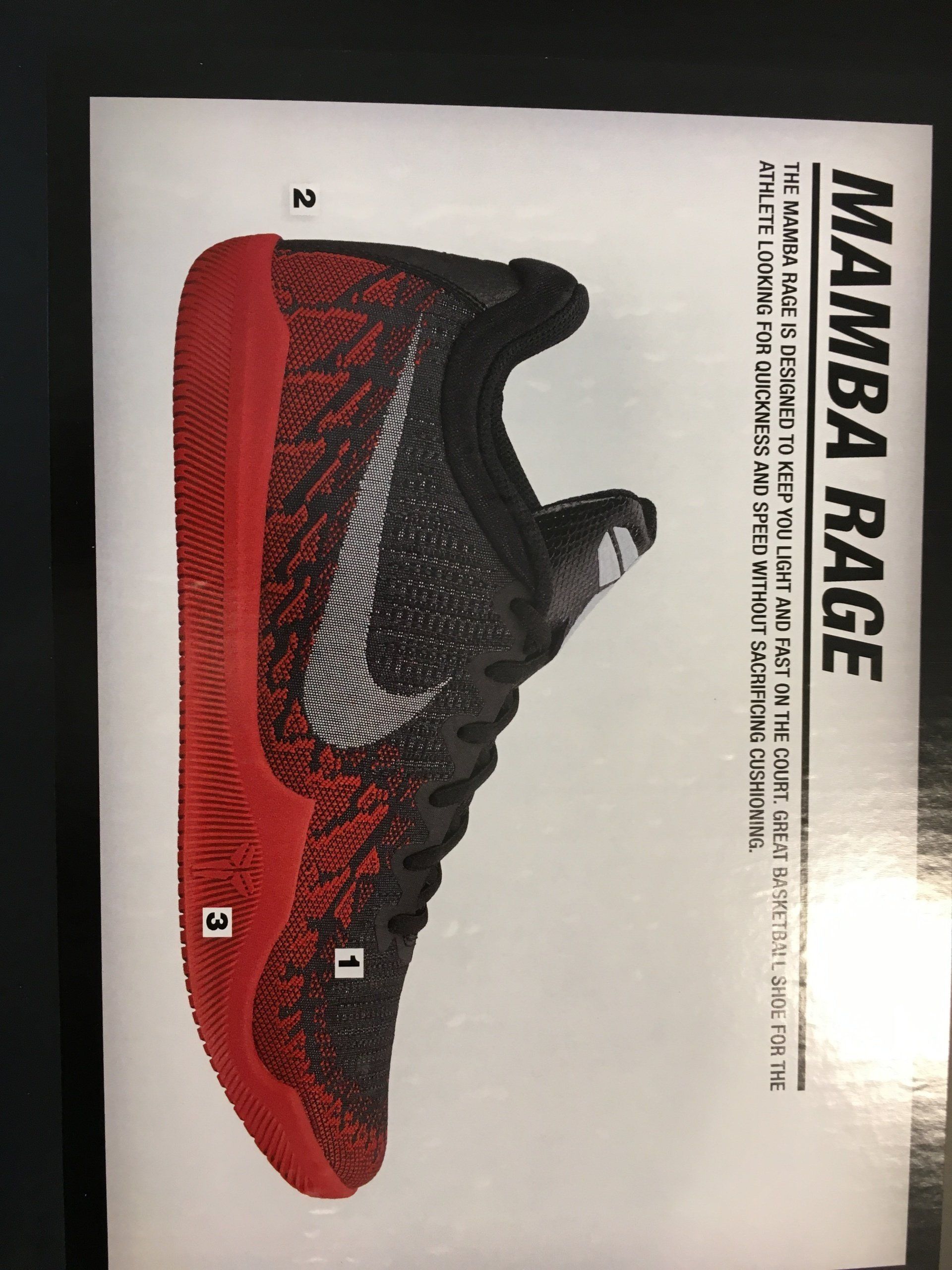 Nike noire et rouge