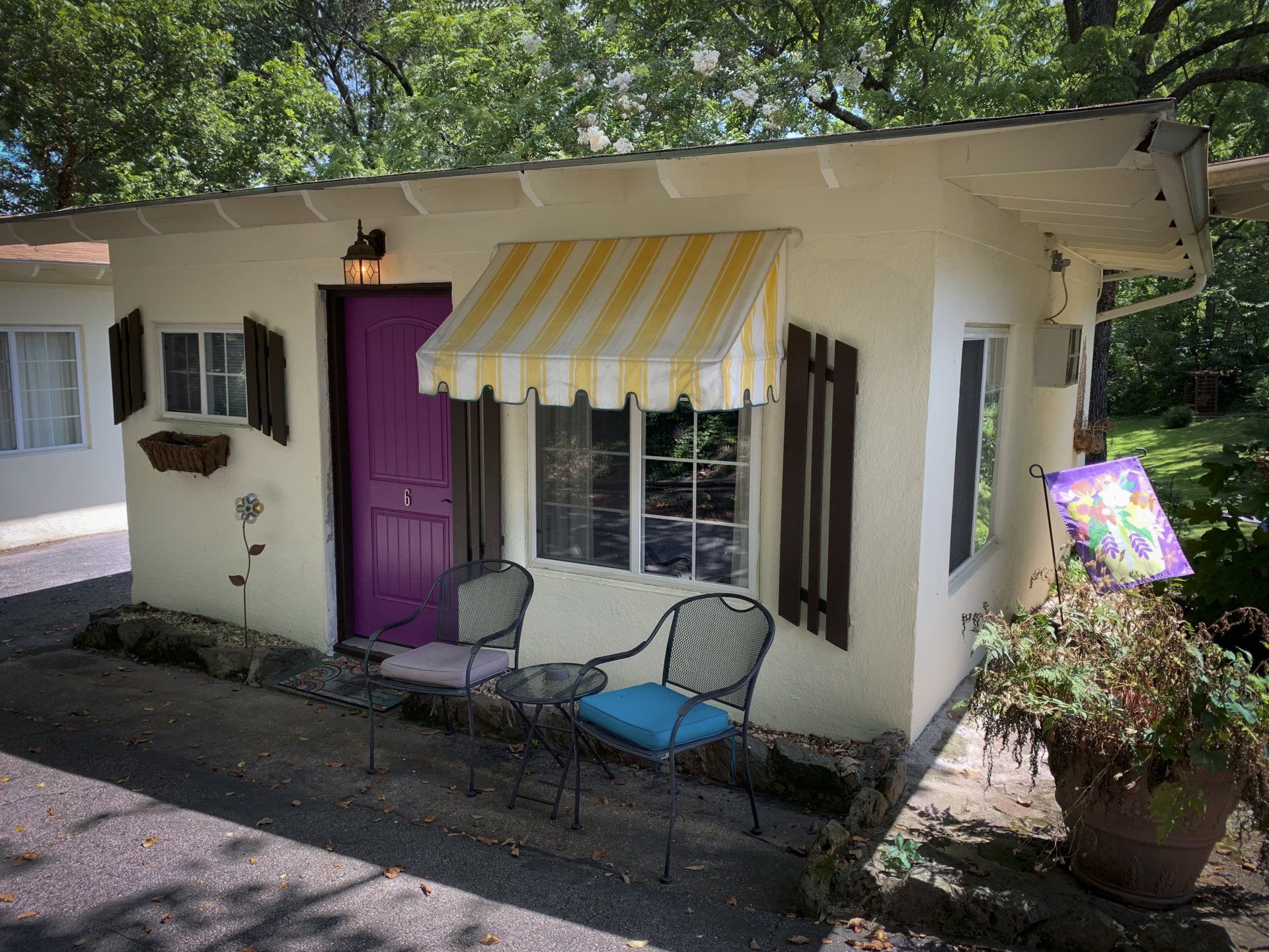 #6 Courtyard Cottage