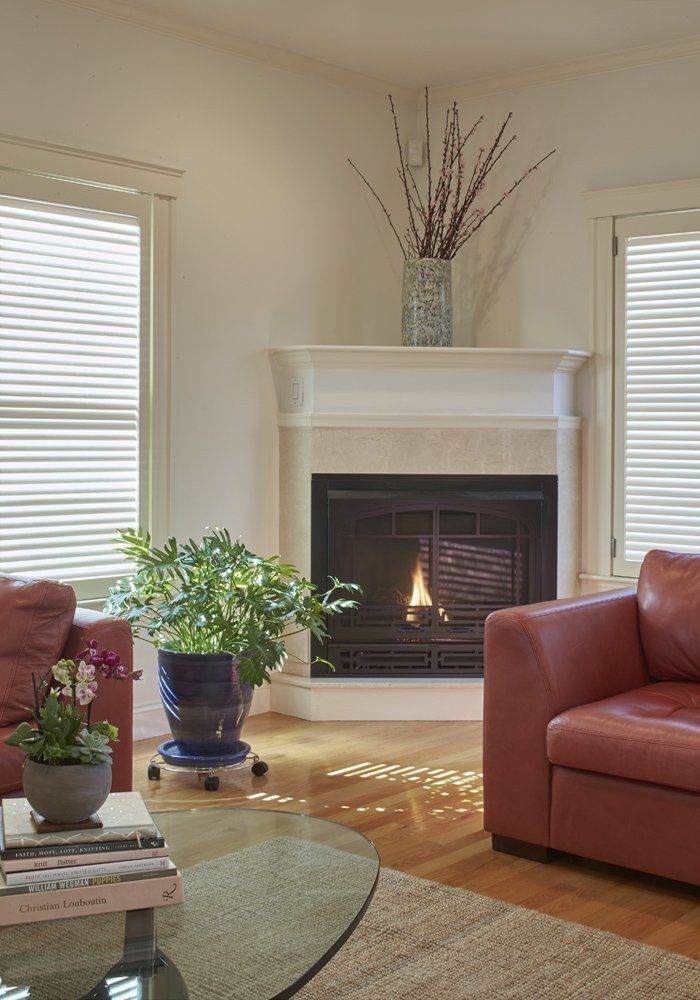 40A Newbury St living room fireplace