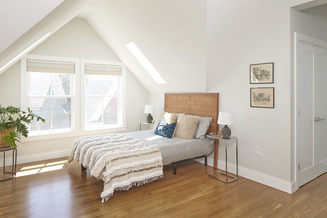 2-4 Linden Ave, Unit 2 master bedroom