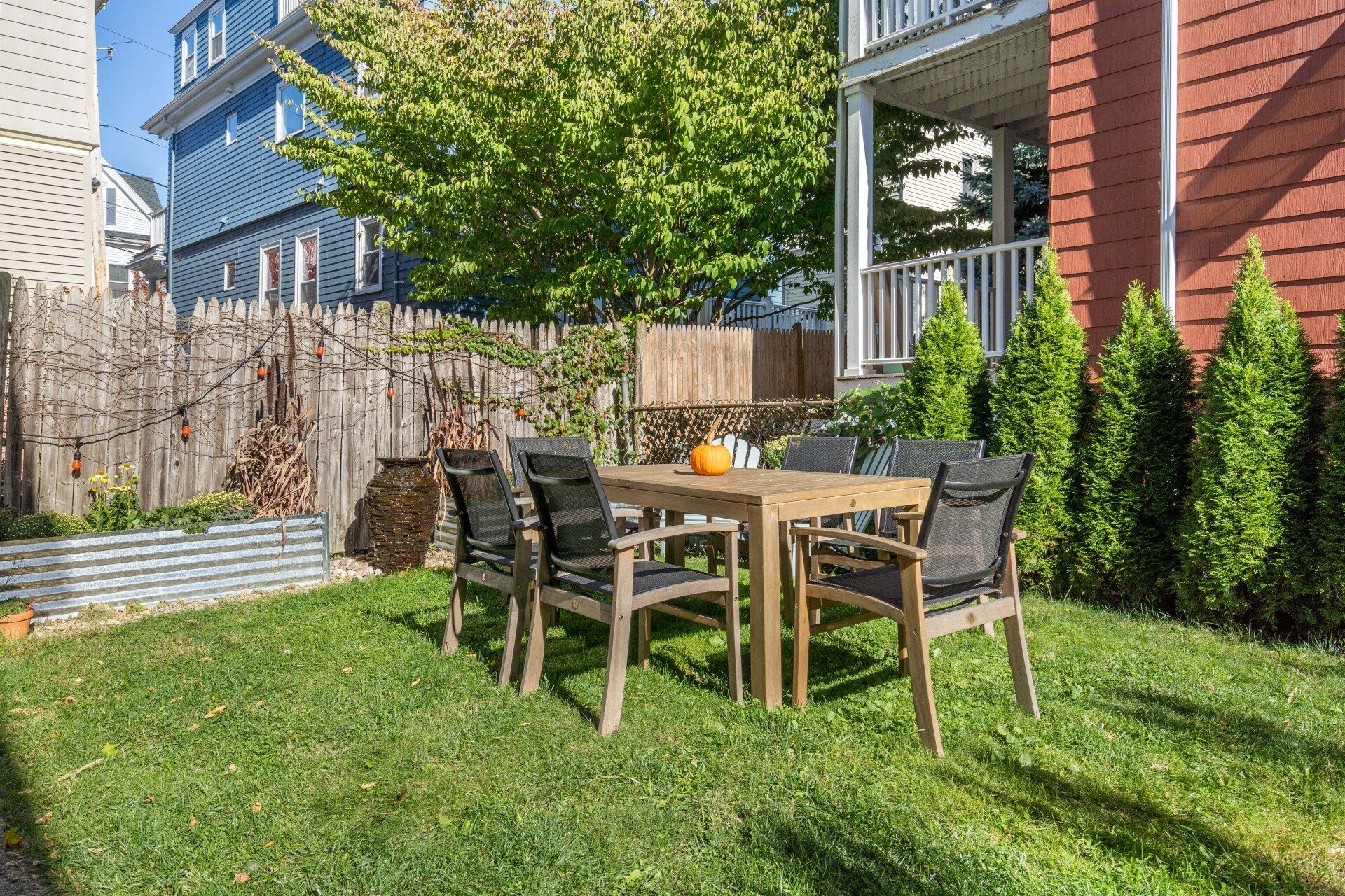 Yard - Side