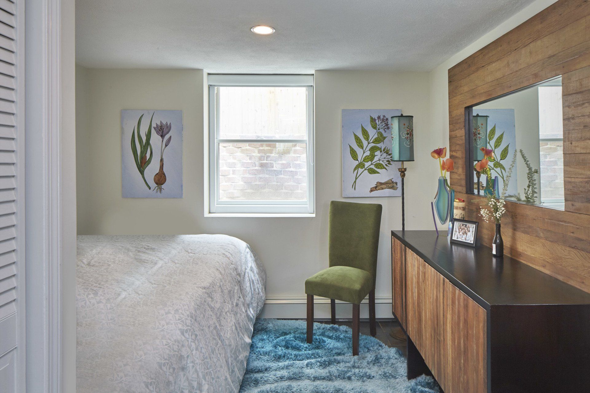 80 ½ Kinnaird St bedroom 2