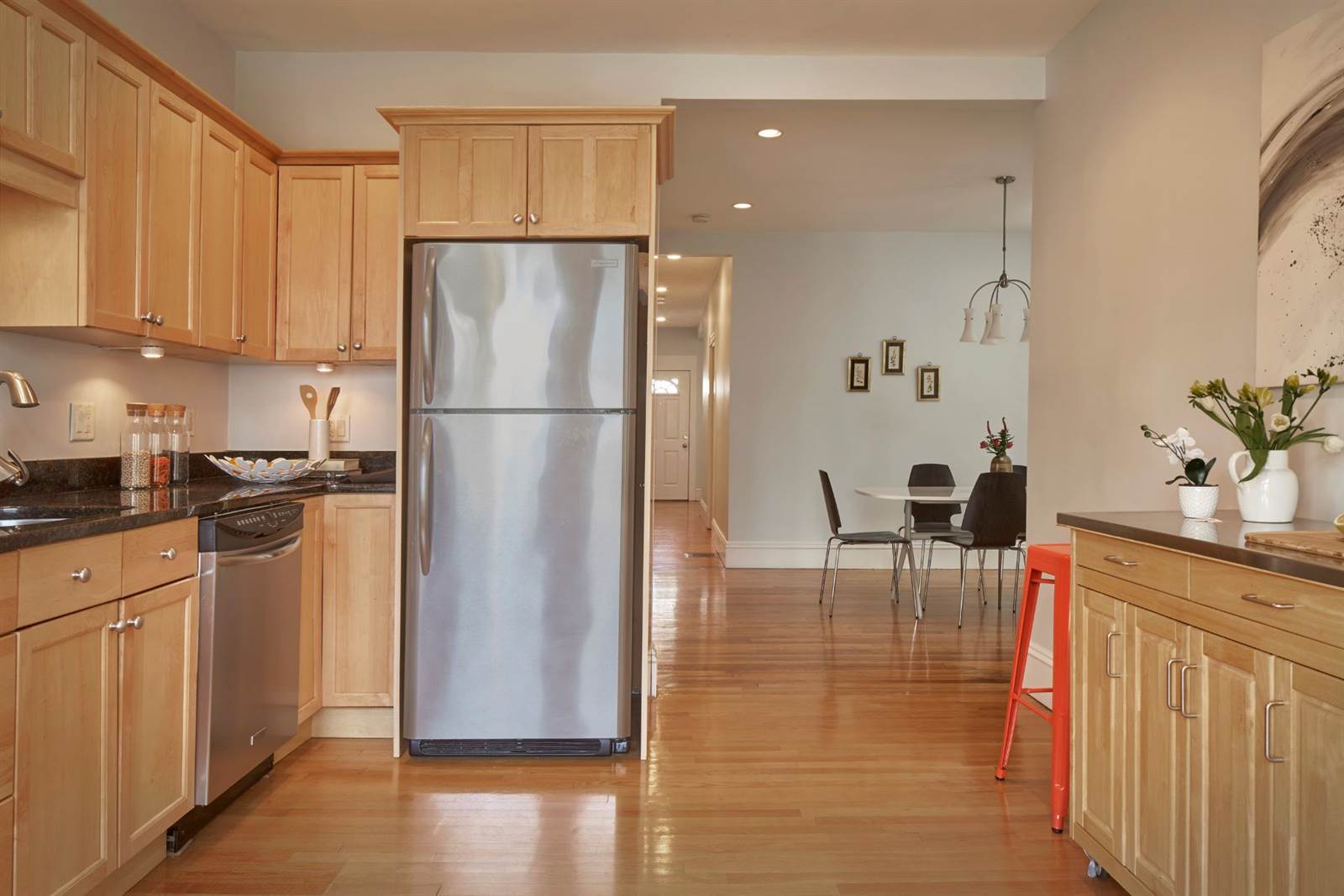 367 Columbia St kitchen
