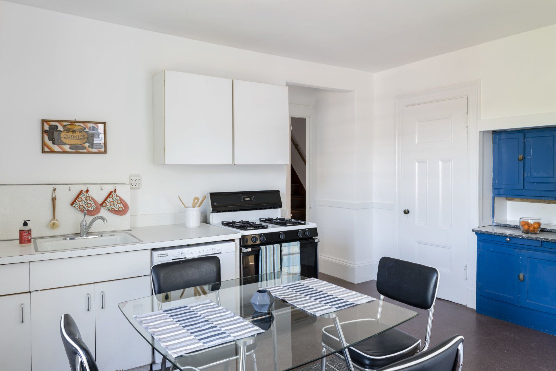 73-75 Upland Road kitchen 2