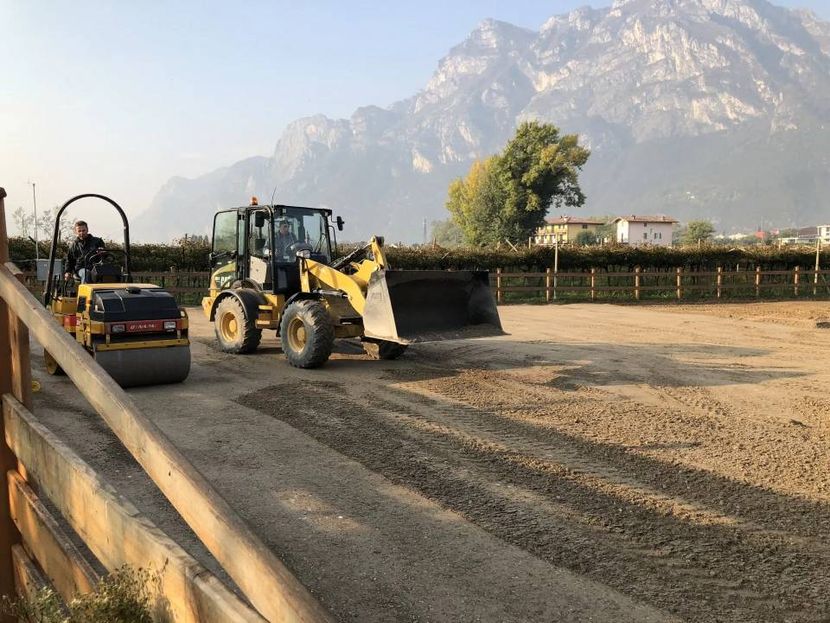 mezzi per lavori di edilizia