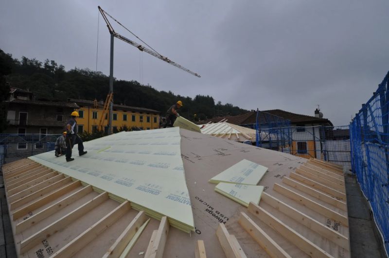 materiale per la posa di copertura edile