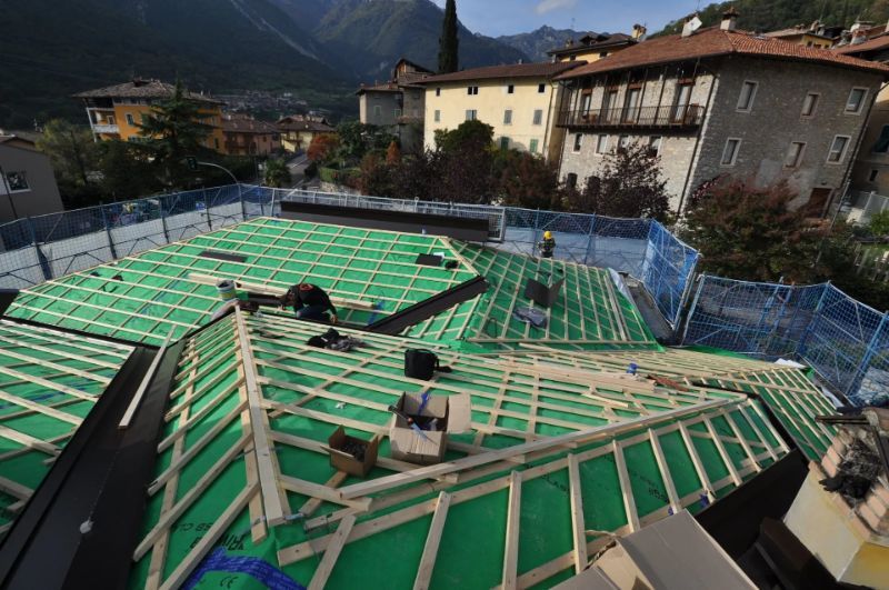 costruzione di un tetto