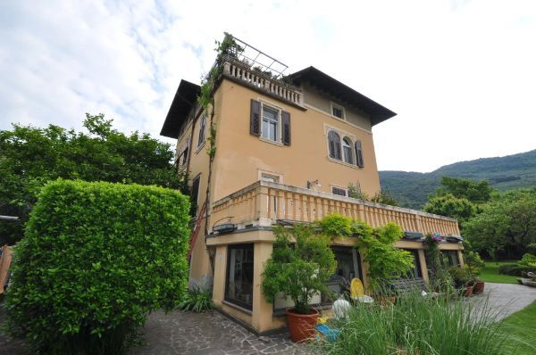 villa