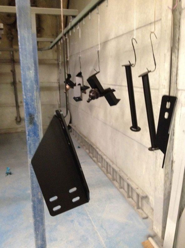 metal paints in black colour