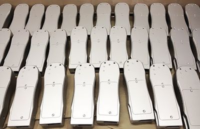 polyster powder coatings on the metal parts