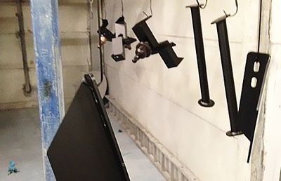 Epoxy powder coating on metal parts