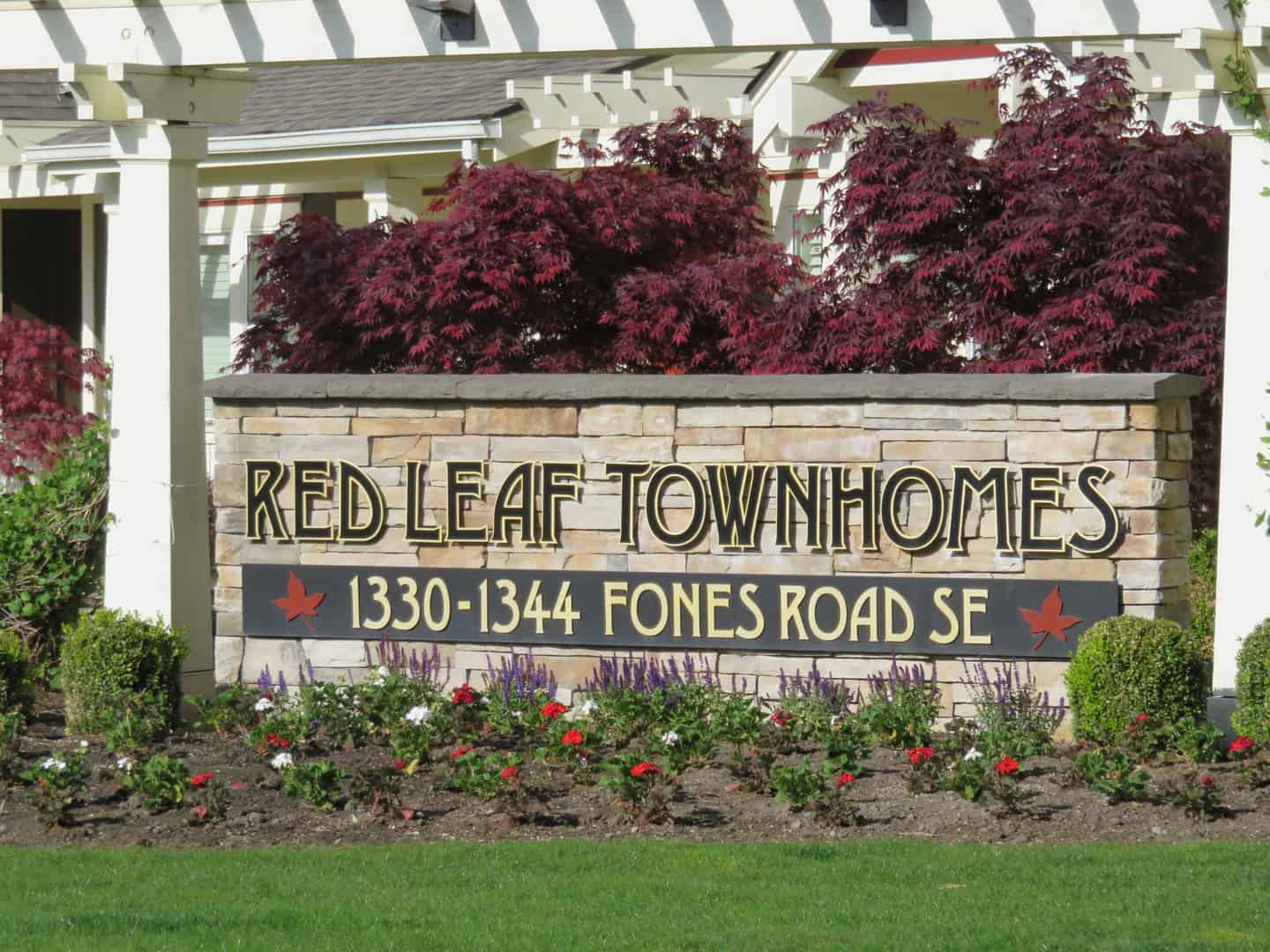 Red Leaf Townhomes Sign