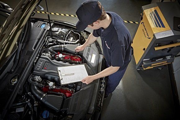 MOT and servicing at Ravenscroft MOT & #service Centre in Fleet, Hampshire