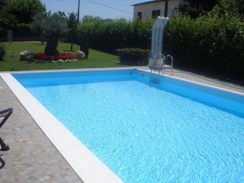 piscine Latina