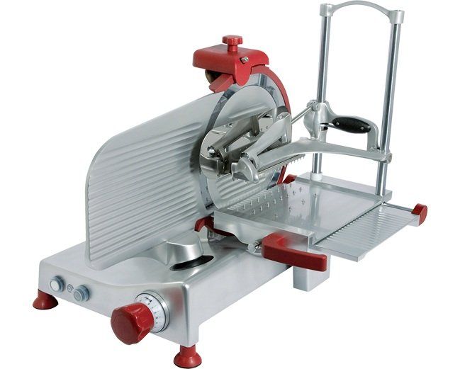 un affettatrice in acciaio inox