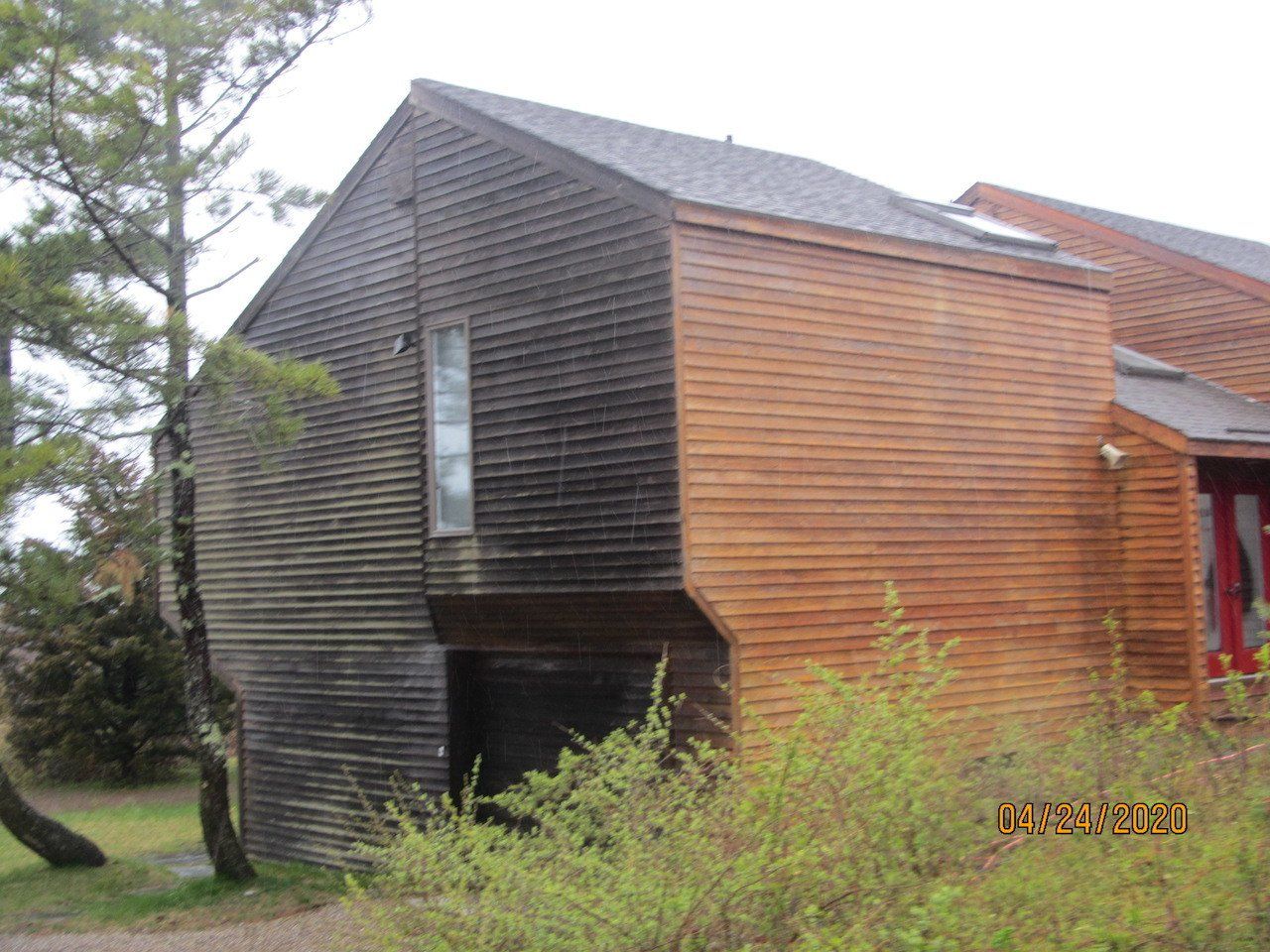 washing cedar siding