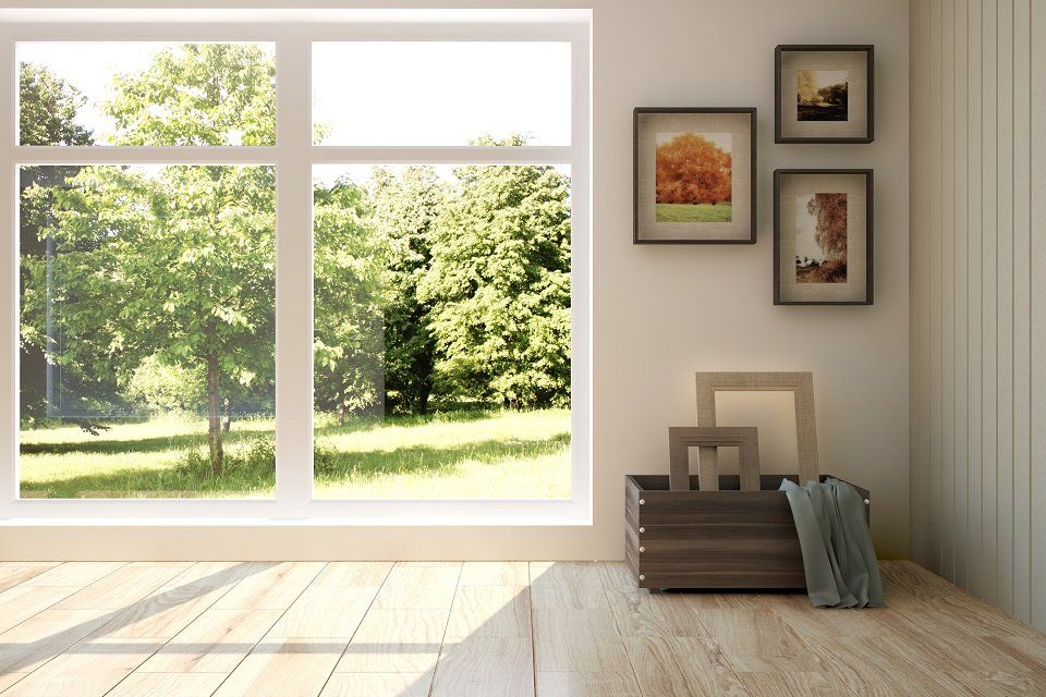 finestra su misura in legno
