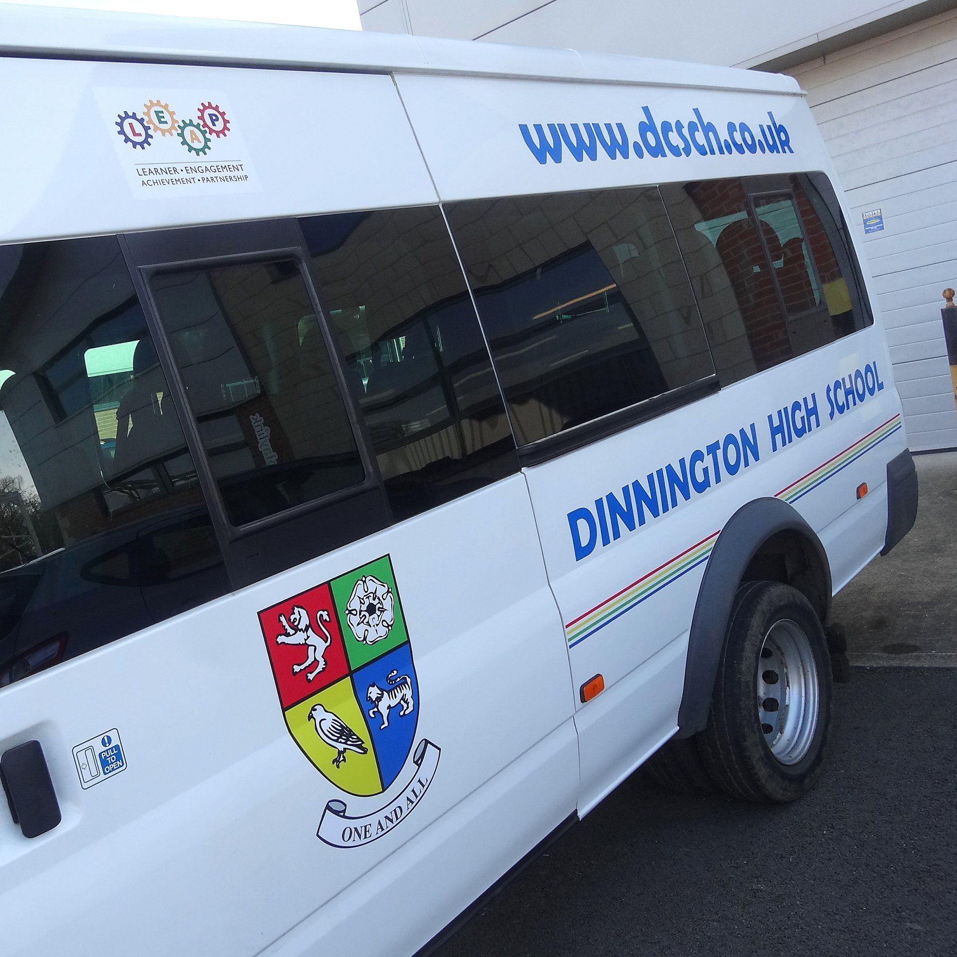 Minibus Graphics