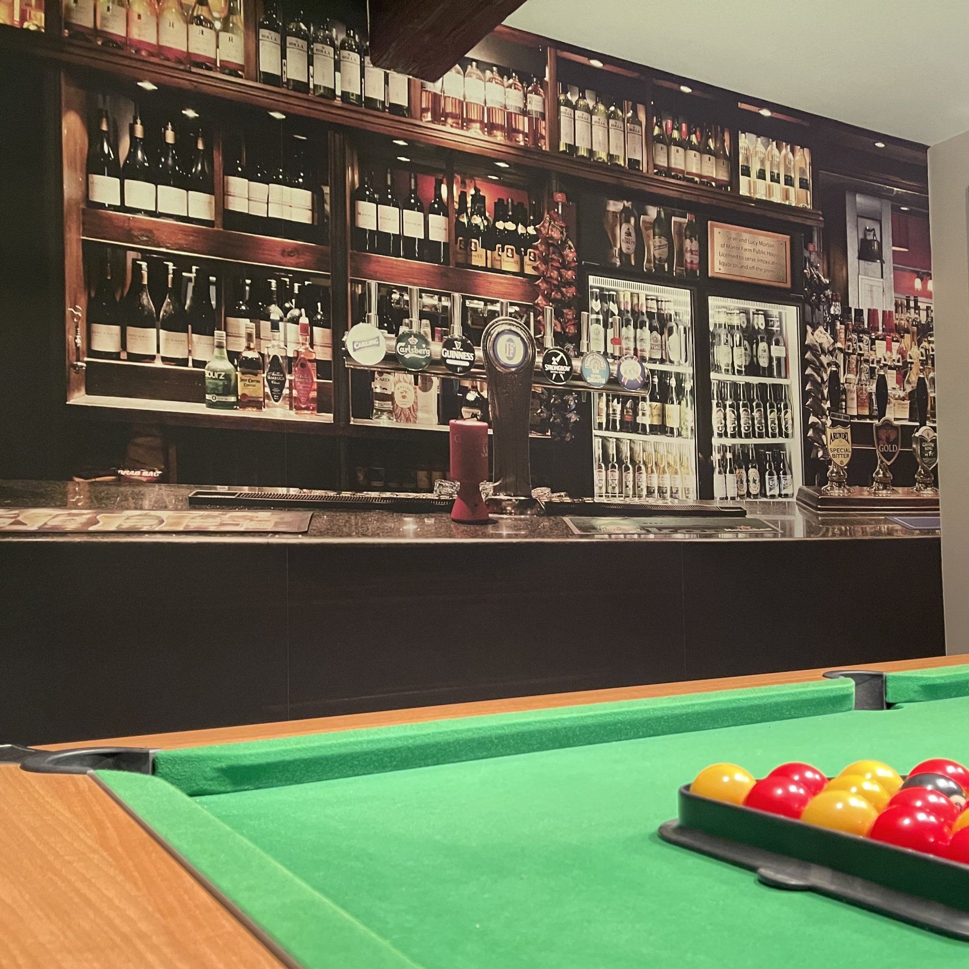 Pub Wallpaper